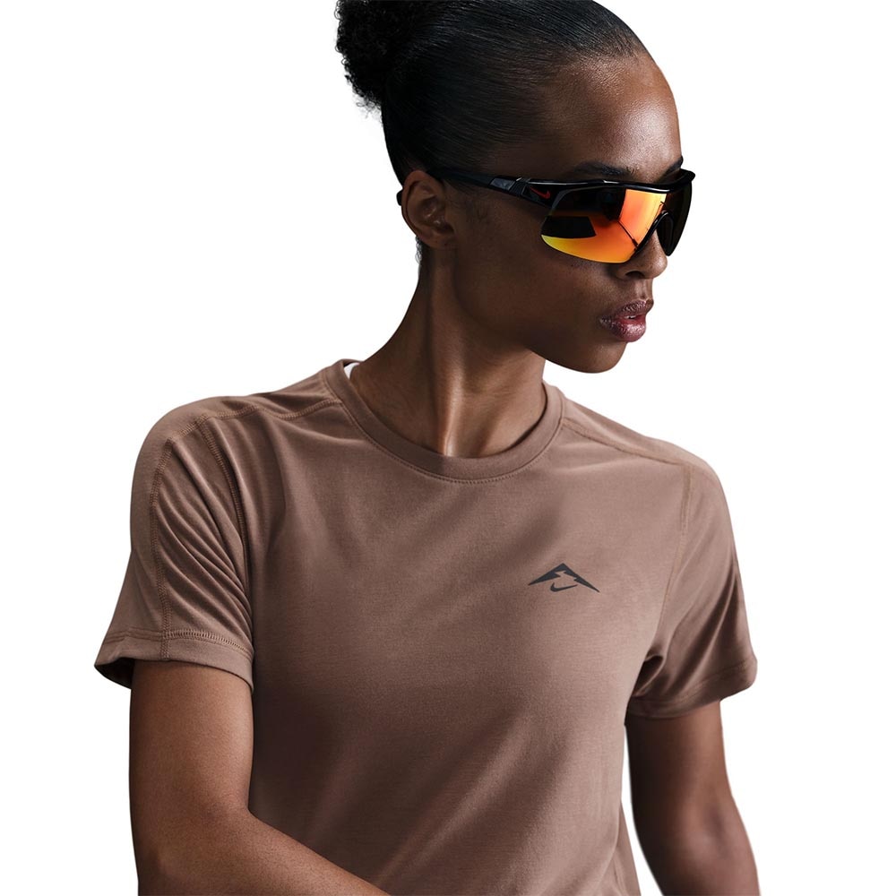 Nike Dri-Fit Trail Kortermet Trøye Dame Brun